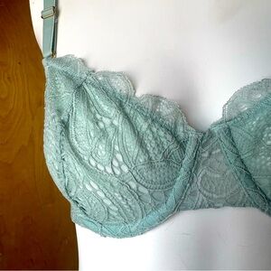NWT Lively Seafoam Underwire Bra Lace 32C